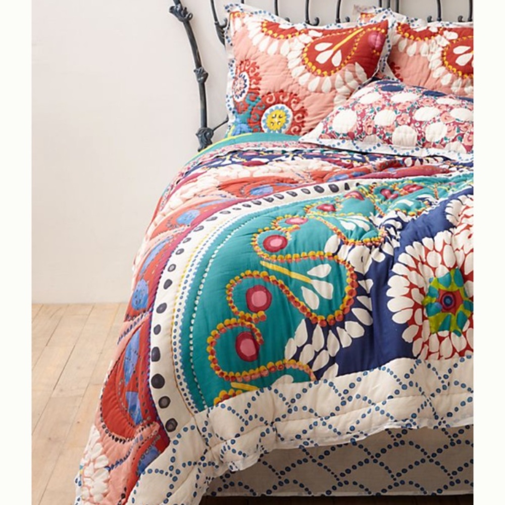 Anthropologie Tahla Queen Set with Shams+ Squares